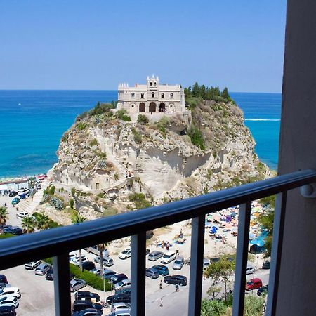 Admirari Lägenhet Tropea Exteriör bild